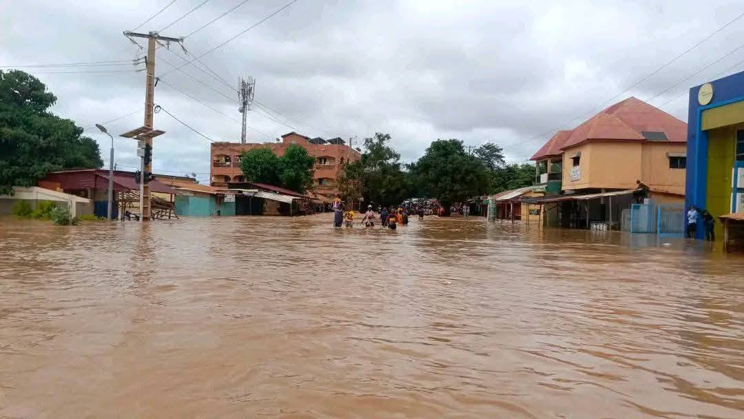 Guinée: La ville de Siguiri subit une forte inondation en raison des ...
